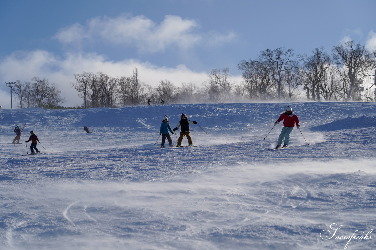 天然雪100％！本日、中山峠スキー場がゲレンデオープン♪ 2019-2020 北海道スキー＆スノーボードシーズンの開幕です(*^^)v